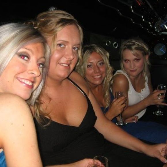 Meet your Posher, Jennifer - Picture 1 of 1